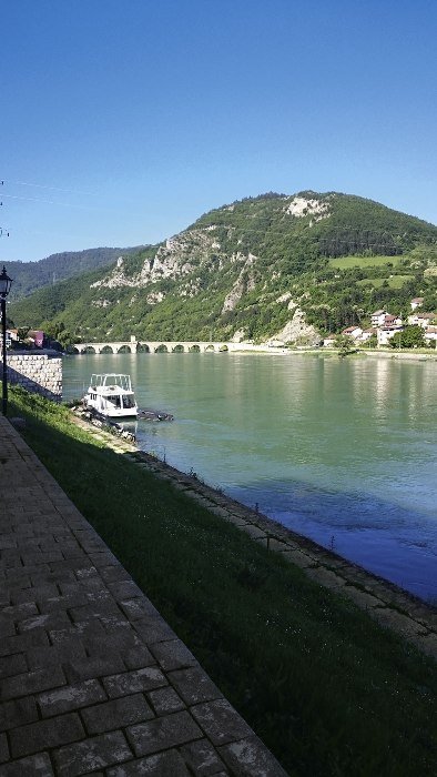 Die Brücke über die Drina in Višegrad