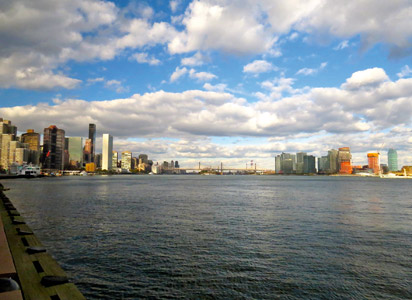 New York: East River Vereinte Nationen 59th Street Bridge