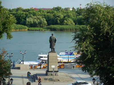 Maxim-Gorki-Denkmal am Donufer 